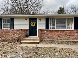 522 6th Street, Tonganoxie, KS 66086