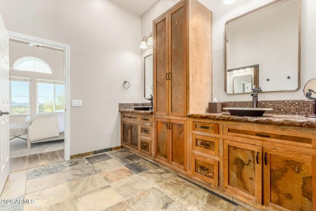 8245 E BELL Road 222, Scottsdale, AZ 85260