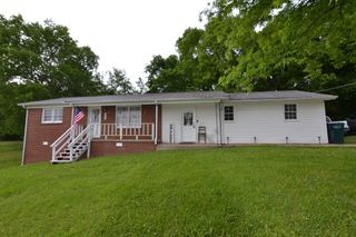 800 E Grigsby St, Pulaski, TN 38478