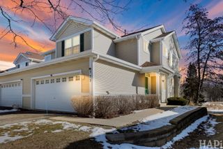 373 N Keswick Court 373, Round Lake, IL 60073