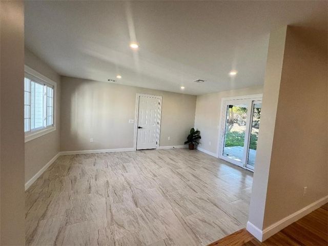 109 Kaufman Road, Tiverton, RI 02878