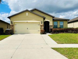 8761 HINSDALE HEIGHTS DRIVE, Polk City, FL 33868