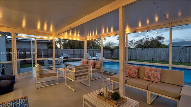 9311 Sterling Dr, Cutler Bay, FL 33157