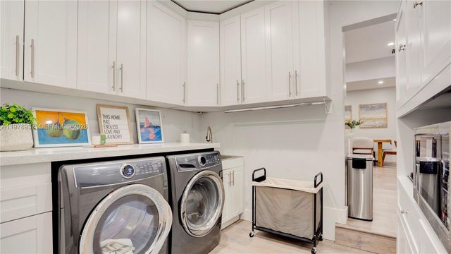 9311 Sterling Dr, Cutler Bay, FL 33157