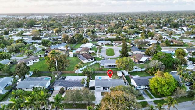 9311 Sterling Dr, Cutler Bay, FL 33157