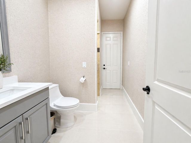 7503 LAKE ALBERT DR, Windermere, FL 34786