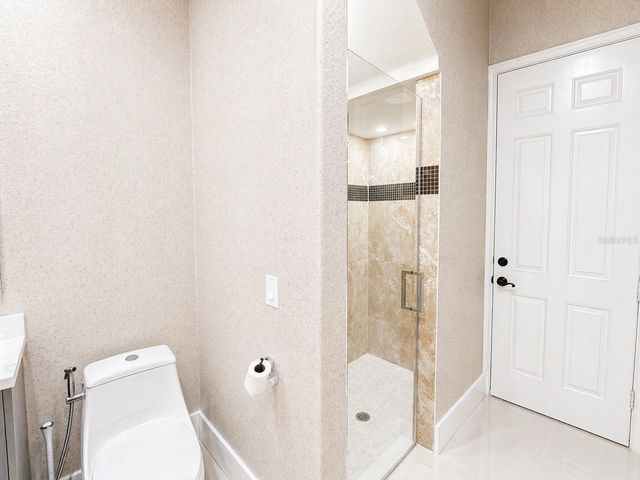 7503 LAKE ALBERT DR, Windermere, FL 34786
