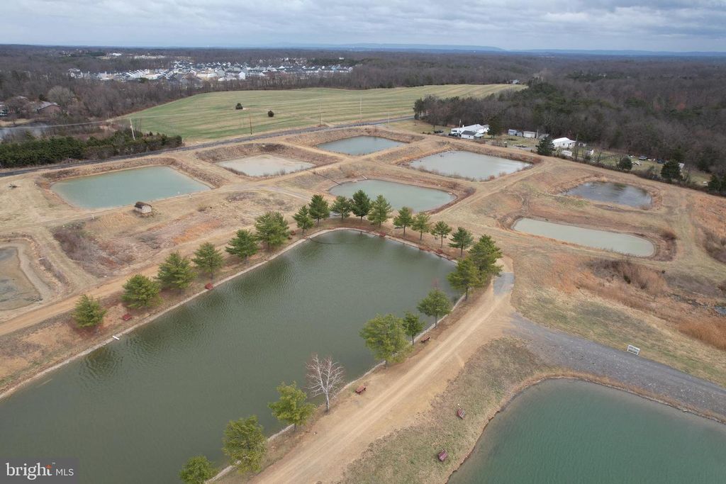 878 HATCHERY RD, Inwood, WV 25428