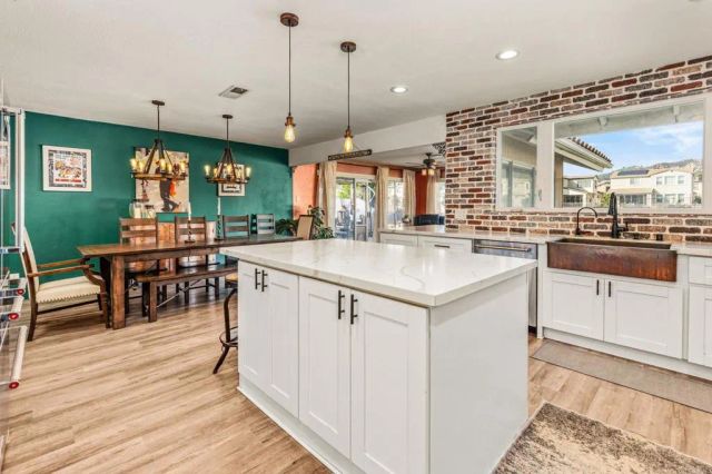 1554 W Country Club Lane, Escondido, CA 92026