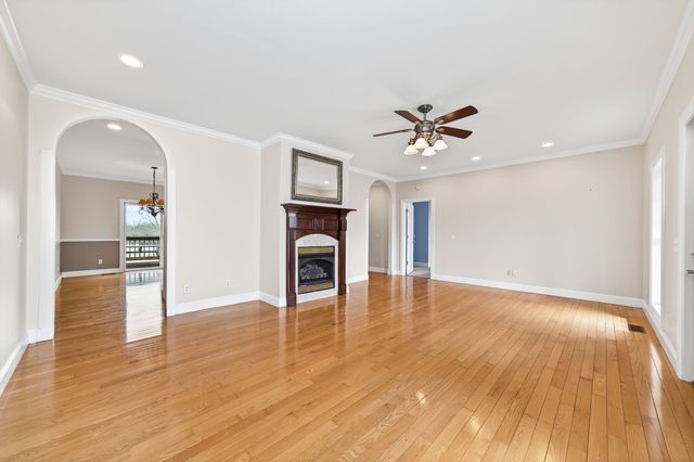 4824 Skyview Dr, Cookeville, TN 38501