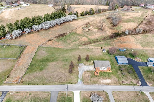 4824 Skyview Dr, Cookeville, TN 38501