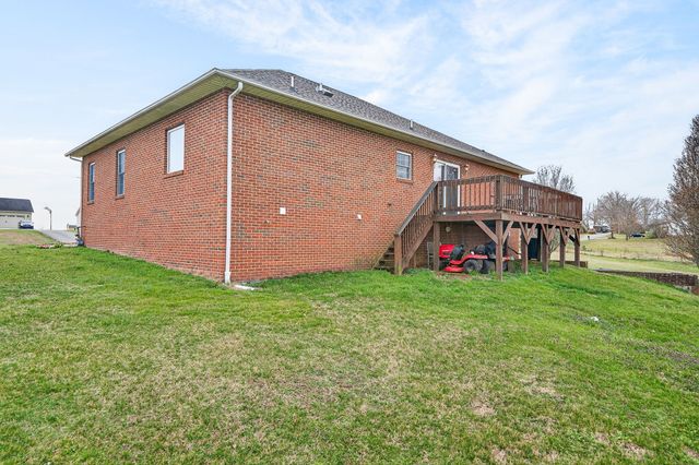 4824 Skyview Dr, Cookeville, TN 38501