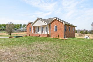 4824 Skyview Dr, Cookeville, TN 38501