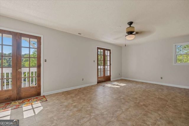 3 Faith Drive SE, Silver Creek, GA 30173