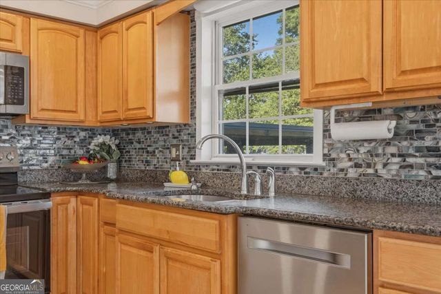 3 Faith Drive SE, Silver Creek, GA 30173