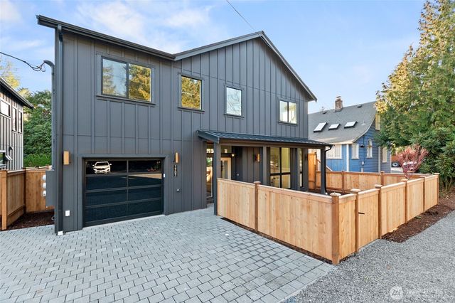 1707 NE 117th Street, Seattle, WA 98125