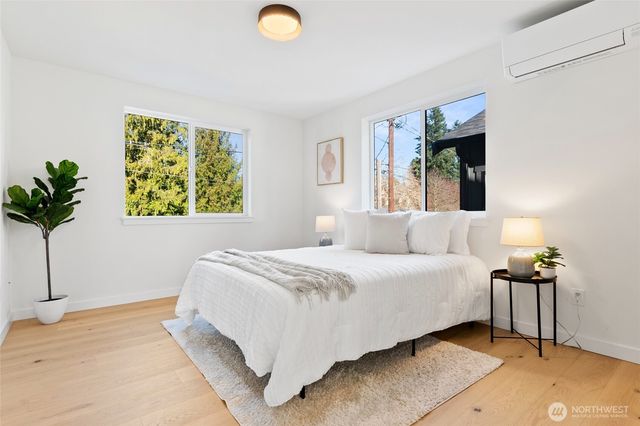 1707 NE 117th Street, Seattle, WA 98125