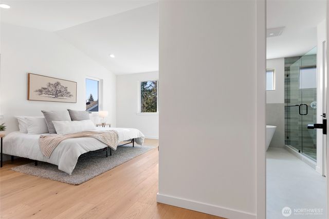 1707 NE 117th Street, Seattle, WA 98125