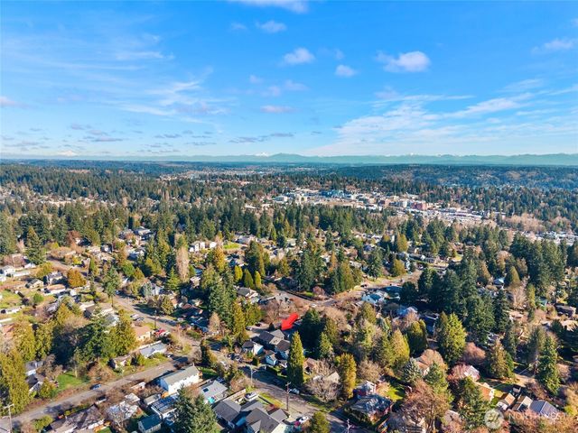 1707 NE 117th Street, Seattle, WA 98125