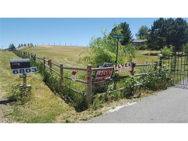 6803 S Liverpool St, Centennial, CO 80016