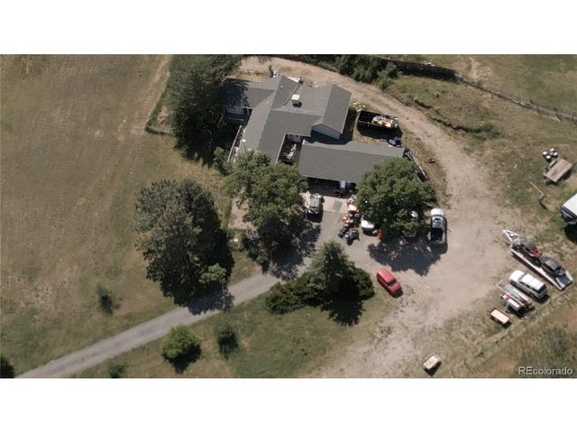 6803 S Liverpool St, Centennial, CO 80016