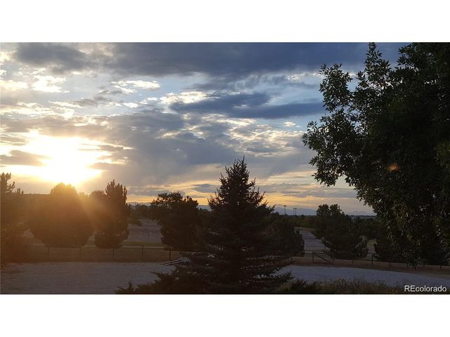 6803 S Liverpool St, Centennial, CO 80016