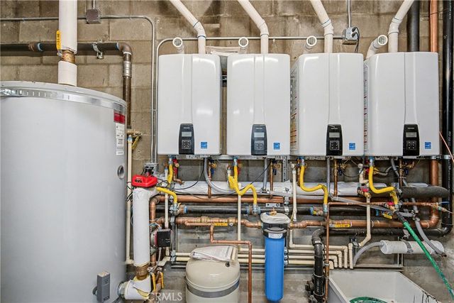 1480 E 56th, Los Angeles, CA 90011