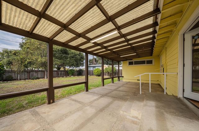 1221 Parkside Street, Salinas, CA 93906