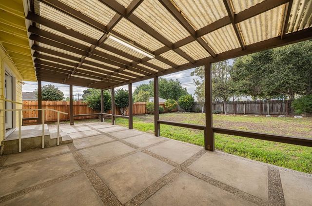 1221 Parkside Street, Salinas, CA 93906