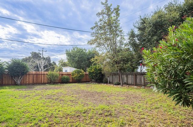 1221 Parkside Street, Salinas, CA 93906