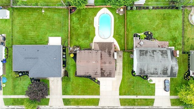 26 Harwood Road, West Seneca, NY 14224