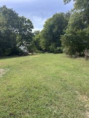 2061/2 14th St, E, Columbia, TN 38401
