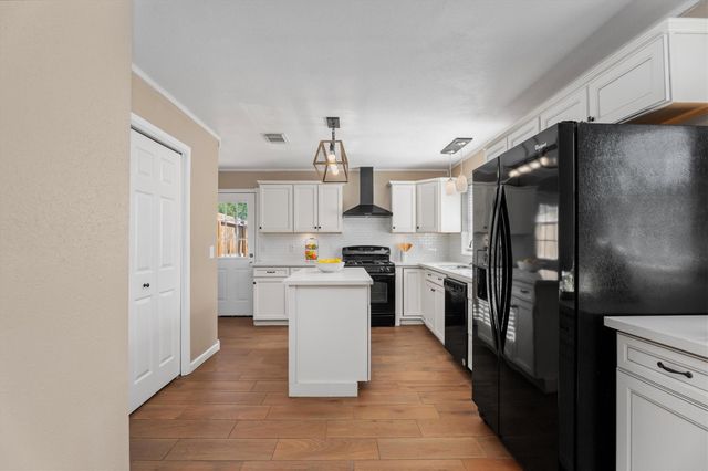 17203 Kettle Creek Drive, Spring, TX 77379