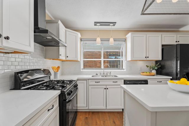 17203 Kettle Creek Drive, Spring, TX 77379