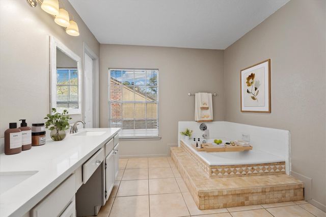 17203 Kettle Creek Drive, Spring, TX 77379