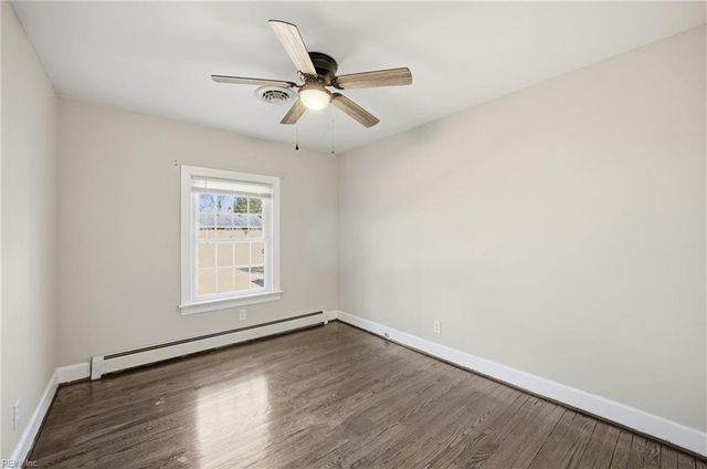 102 Ben Hogan DR, Portsmouth, VA 23701