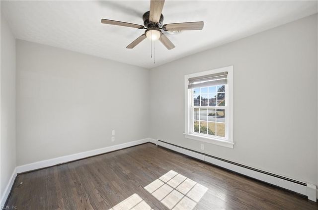 102 Ben Hogan DR, Portsmouth, VA 23701