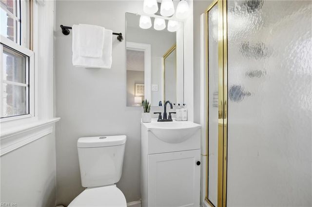 102 Ben Hogan DR, Portsmouth, VA 23701