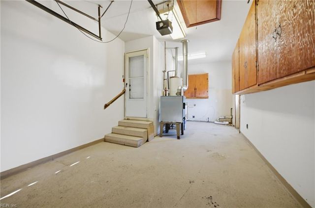 102 Ben Hogan DR, Portsmouth, VA 23701