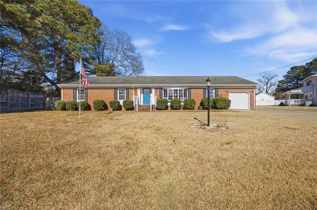 102 Ben Hogan DR, Portsmouth, VA 23701