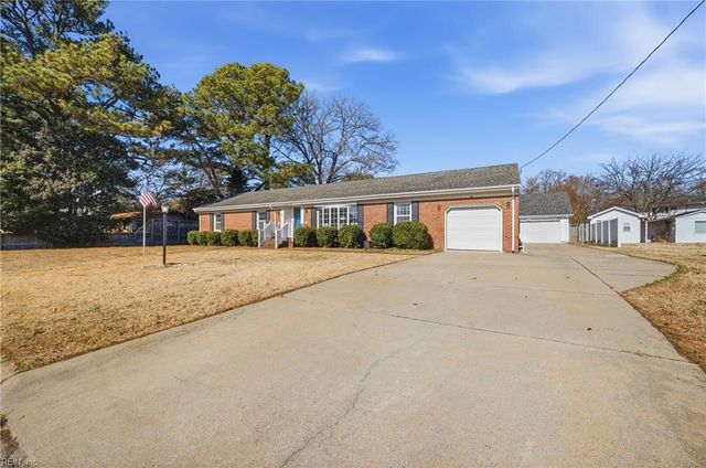 102 Ben Hogan DR, Portsmouth, VA 23701