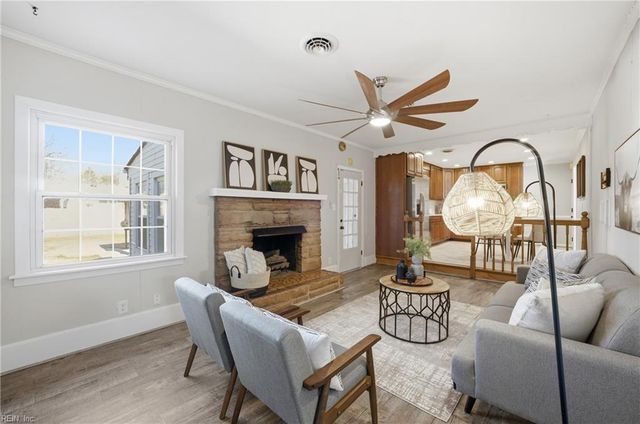 102 Ben Hogan DR, Portsmouth, VA 23701