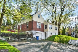 4931 CHAMBERS HILL RD, Harrisburg, PA 17111