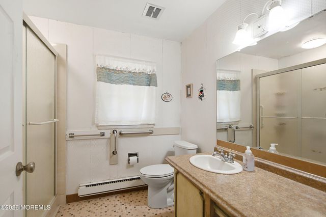 419B Chatham Court, Lakewood, NJ 08701