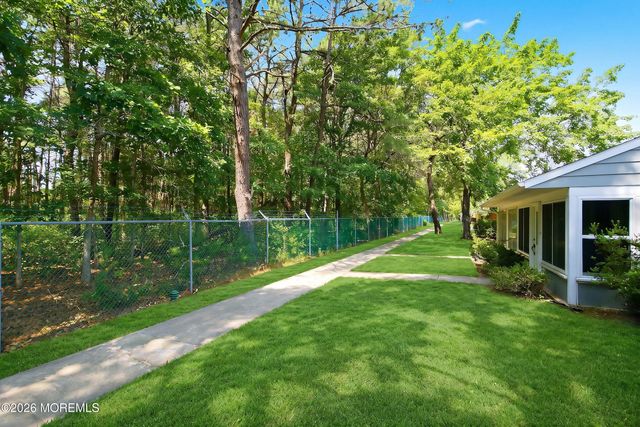419B Chatham Court, Lakewood, NJ 08701