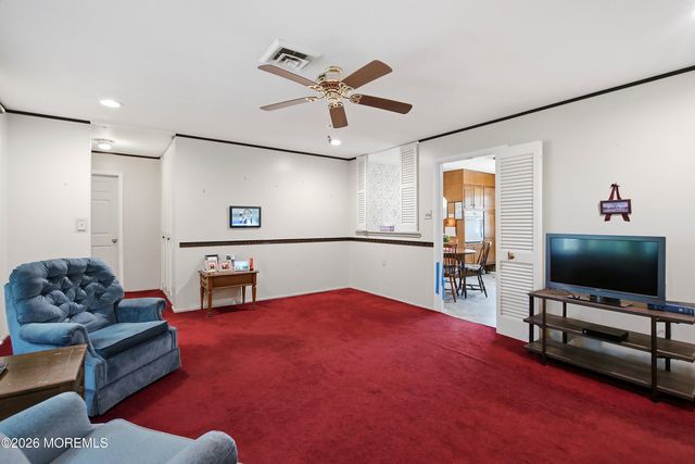 419B Chatham Court, Lakewood, NJ 08701