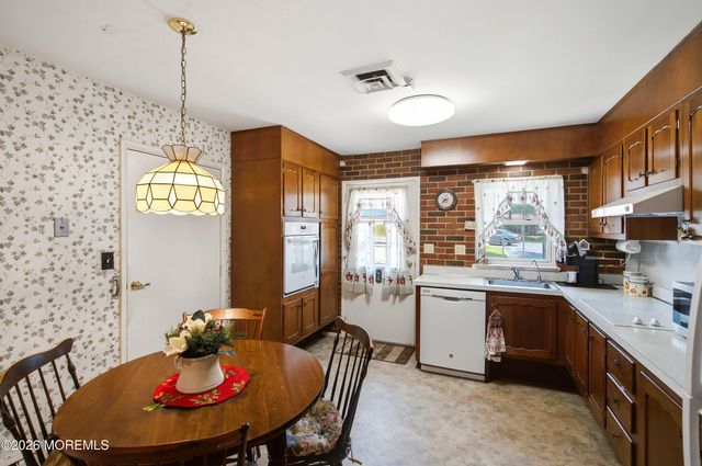 419B Chatham Court, Lakewood, NJ 08701
