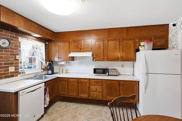 419B Chatham Court, Lakewood, NJ 08701