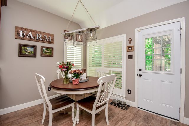 1810 Pebble Hill Court, Sugar Land, TX 77478