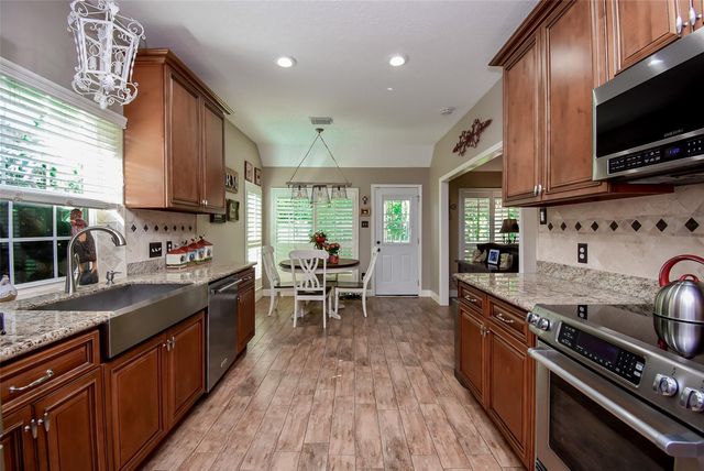 1810 Pebble Hill Court, Sugar Land, TX 77478